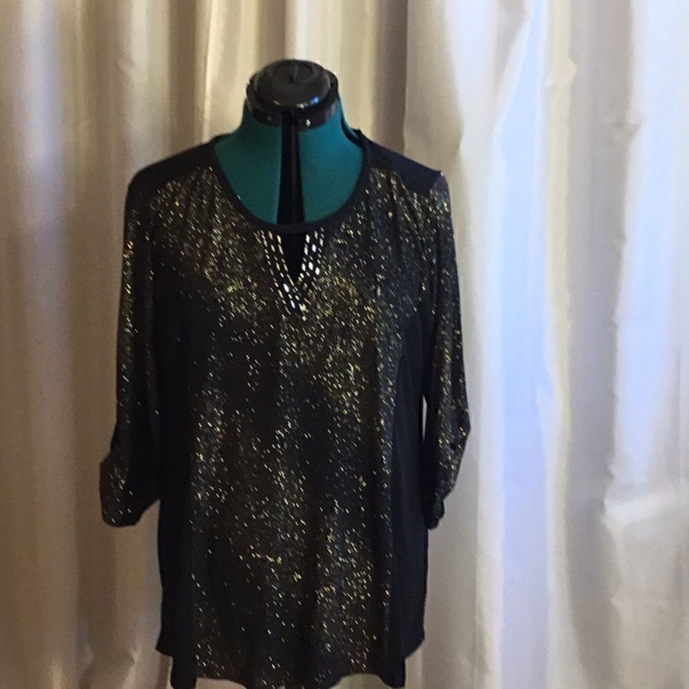 STUDIO WORKS top in large in black with gold threads throughout